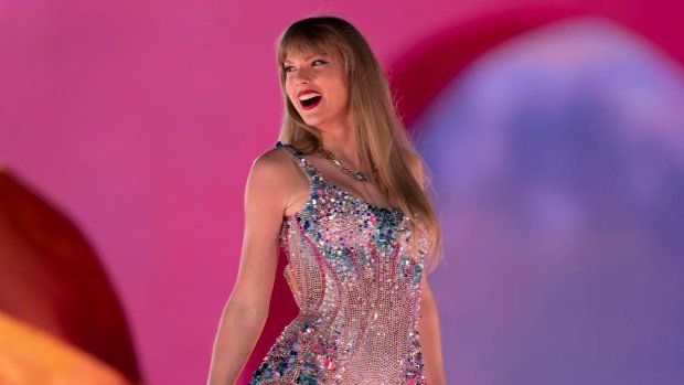 Universidad Harvard integra curso sobre Taylor Swift